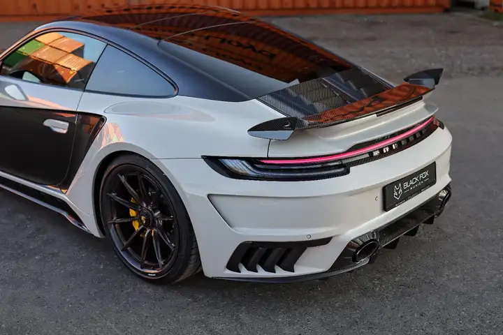 Porsche 911 Turbo S Side