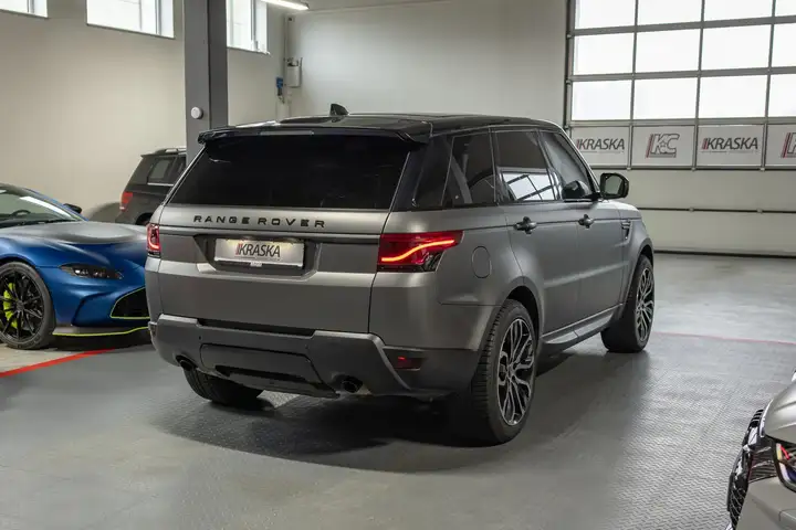Range Rover Sport Rear